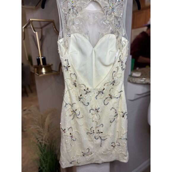 LUCCI LU Ivory Lace Sequin Jewel Mini Dress Size 2 MSRP $299 - Picture 5 of 10